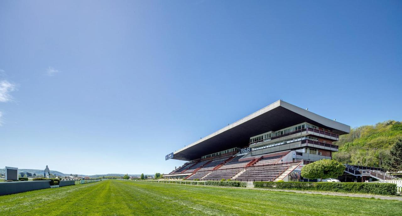 B&B Chuchle Arena Praha ภายนอก รูปภาพ