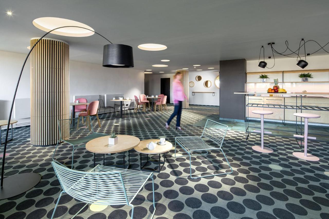 B&B Chuchle Arena Praha ภายนอก รูปภาพ